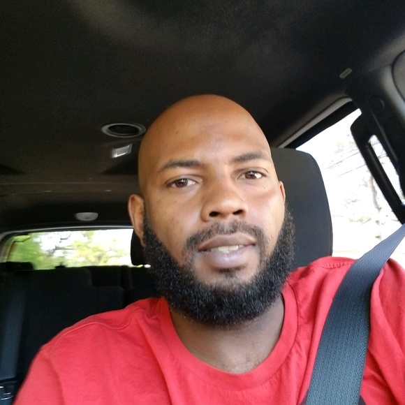 Profile Picture of Alton Sheats (@sheats2012) on Poshmark