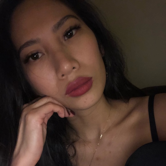 Profile Picture of Zemira Kim (@zemvee) on Poshmark