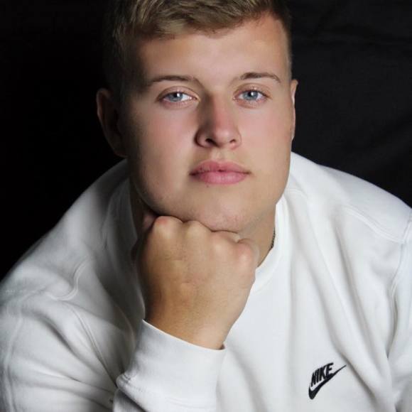 Profile Picture of Brennon Smith (@brennon_smith) on Poshmark