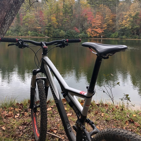 Profile Picture of Hunter Groome (@jhgroome) on Poshmark