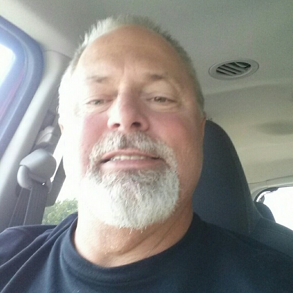 Profile Picture of Dennis Bacon (@baconbuilt) on Poshmark