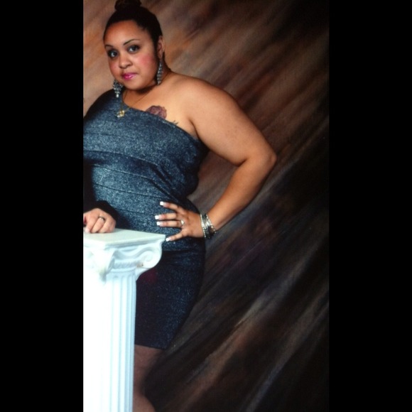 Profile Picture of Clarissa Colon (@clarissax33) on Poshmark