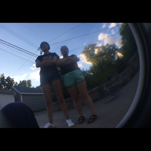 Profile Picture of Isabella Athanasselis (@iathanasselis) on Poshmark