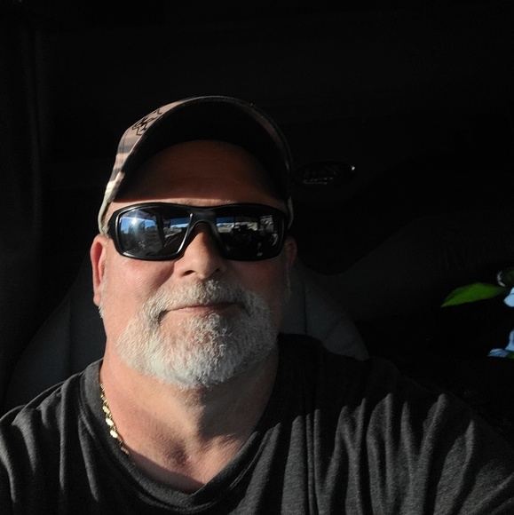 Profile Picture of Mike Doby (@mikedoby) on Poshmark