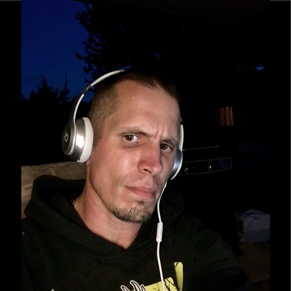 Profile Picture of Nicholas Blanchard (@merked88) on Poshmark