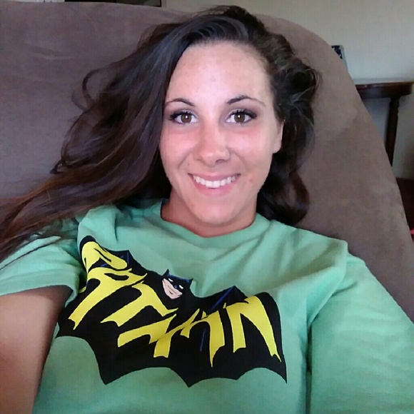 Profile Picture of Amber Decormier (@amberjade143) on Poshmark