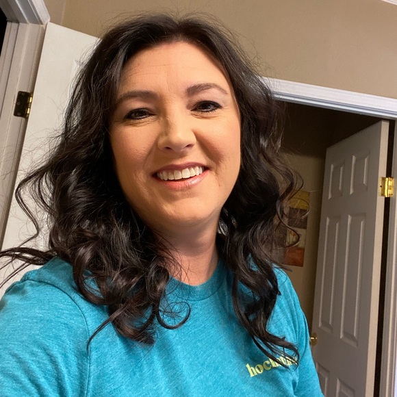 Profile Picture of Kristi Keller (@kristikeller808) on Poshmark