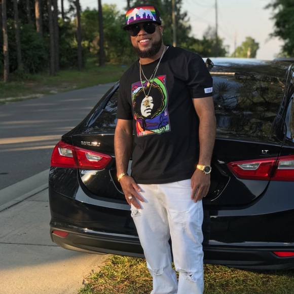 Profile Picture of Michael Sturdivant (@oskino2382) on Poshmark