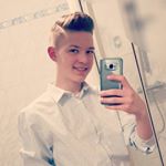 Profile Picture of M i c h a e l (@_valenta2002_) on Instagram