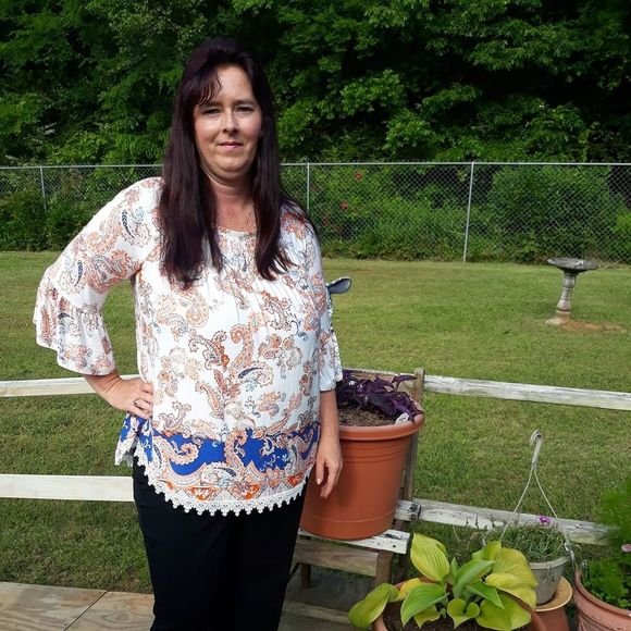 Profile Picture of Teresa Wiggam (@tlw12) on Poshmark