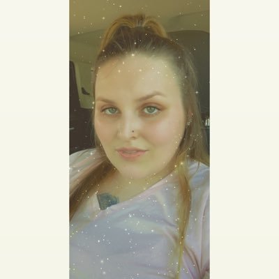Profile Picture of RAndy (@destri_guess) on Twitter