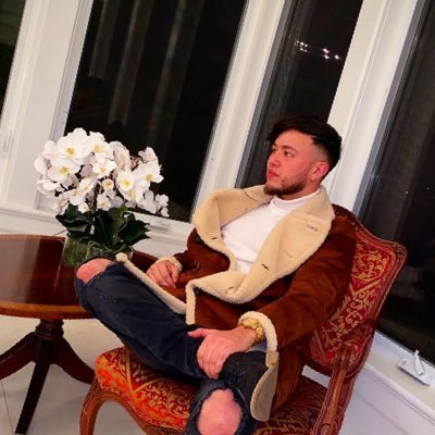 Professor Finesser - Twitter Profile Picture of Professor Finesser (@NoHoesChriss) on Twitter