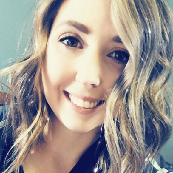 Profile Picture of Janine Scherger (@janinescherger) on Poshmark
