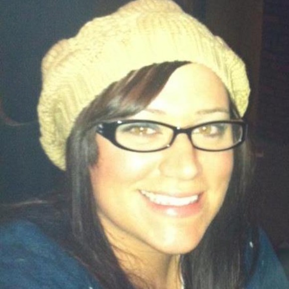 Profile Picture of Megan Crabtree (@muggz14) on Poshmark