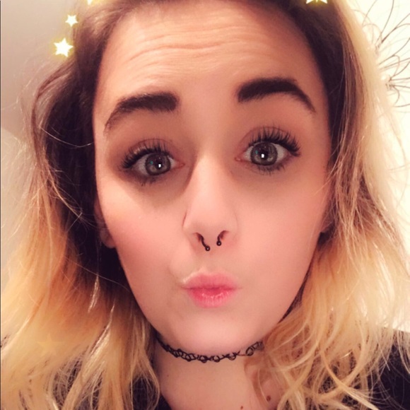 Michele Serge - Poshmark Profile Picture of Michele Serge (@serge215) on Poshmark