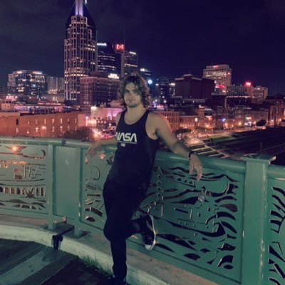 Profile Picture of Jonathan McMurray (@Wh1teLightning0) on Twitter