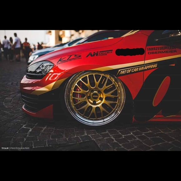 Profile Picture of Andrade Jonatan (@jonandrade159) on Poshmark