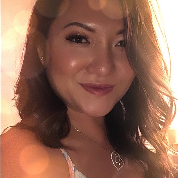 Profile Picture of Alice Hsu (@ayli) on Poshmark