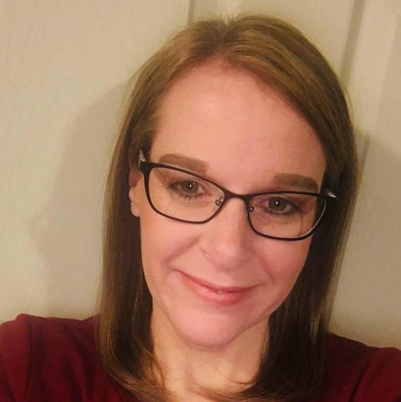 Profile Picture of Paulette Knutson- ronning (@paulette1074) on Poshmark
