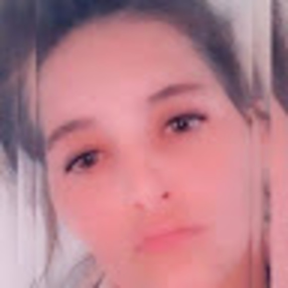 Profile Picture of Lucy May (@1980lucymay) on Poshmark