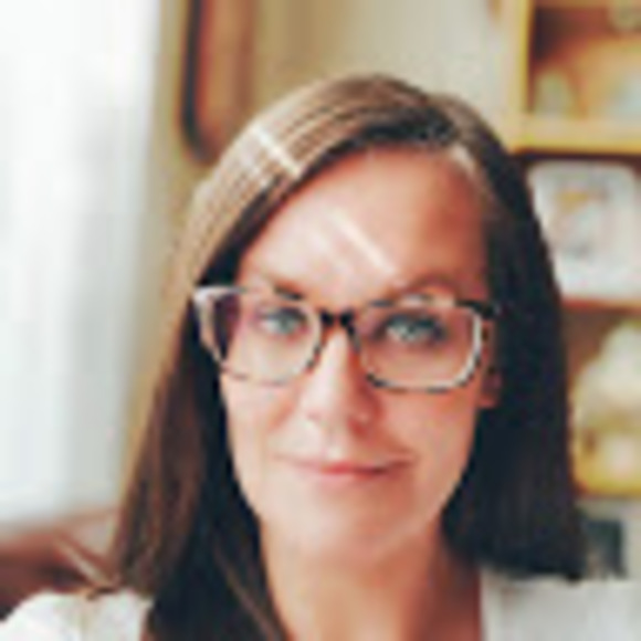 Profile Picture of Dawn Milum (@dawnamanda35) on Poshmark