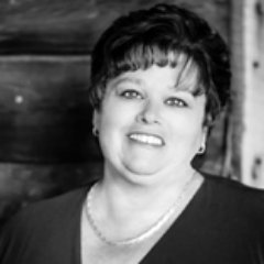 Profile Picture of Heather Andrew (@heatherandrew7) on Twitter