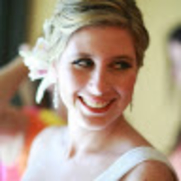 Profile Picture of Kristin C. humphreys (@kch106) on Poshmark