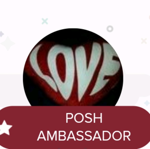 Profile Picture of Muffin Muffin (@funtasticmom3) on Poshmark