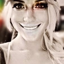 Profile Picture of Sandra 👩🏼‍🚀 👩🏼‍💻 (@SandraCoding) on Twitter