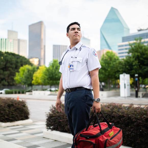 Profile Picture of Justin Muller (@justinmulller) on Poshmark