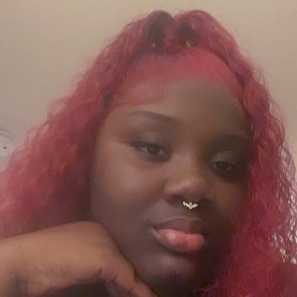 Profile Picture of Johnia Johnson (@jerrythompso997) on Poshmark