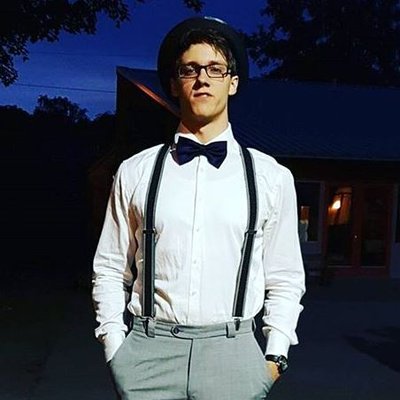 Profile Picture of Dennis B (@Cpt_SilverStuck) on Twitter