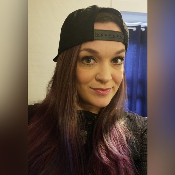 Profile Picture of Brianna Gallant (@bgallant87) on Poshmark