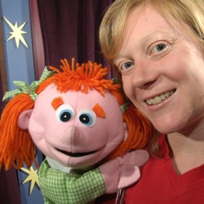 Profile Picture of Penny Walter (@Pennypuppets) on Twitter