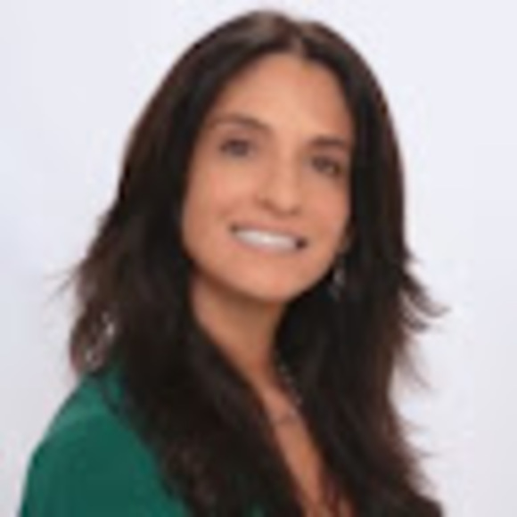 Profile Picture of Tara Wigand (@catapanot1972) on Poshmark