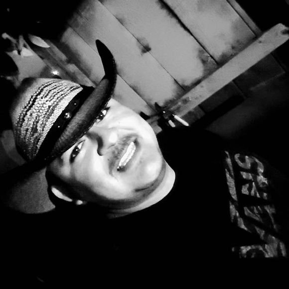 Profile Picture of Omar Cisneros (@omarcisneros950) on Poshmark