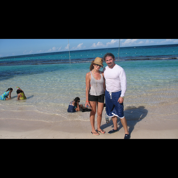 Profile Picture of Lina Mikler (@linakalman) on Poshmark