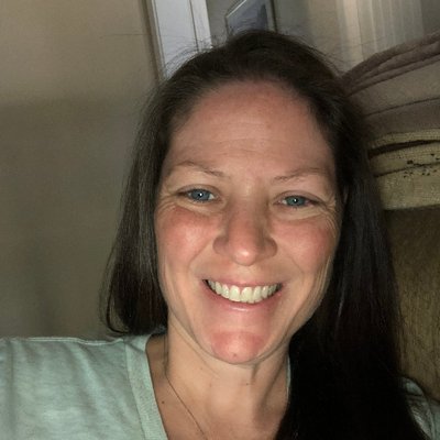 Profile Picture of Lori Springer (@SpringerLori) on Twitter
