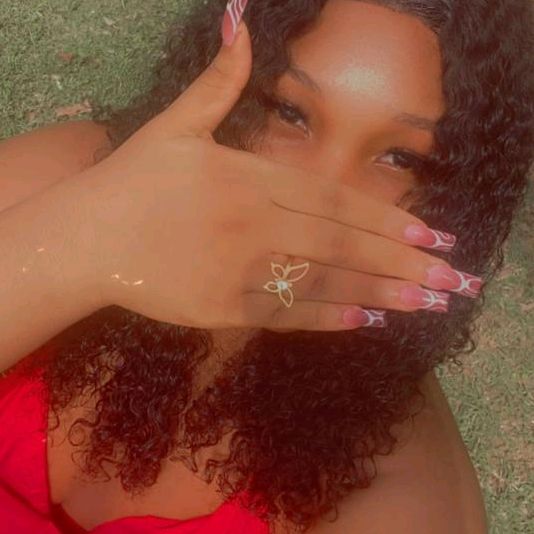 Profile Picture of Nicki🌹🦋 (@mirabel_200) on Tiktok