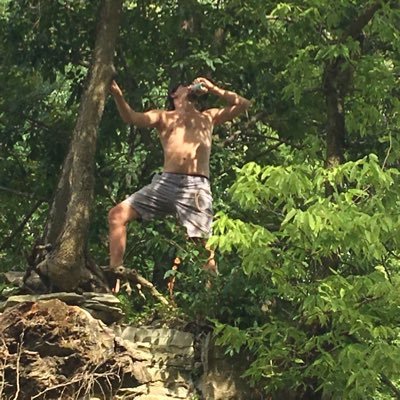 Profile Picture of Alex Ulrich (@guyonabuffalo92) on Twitter