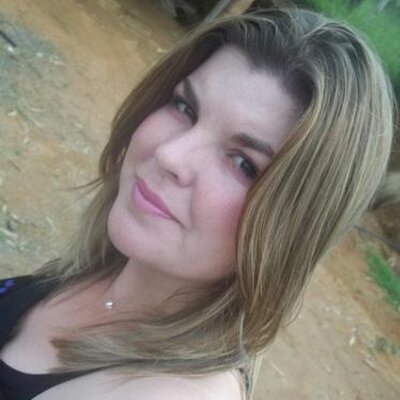 Profile Picture of Sheila Lopes (@sheilaluck) on Twitter