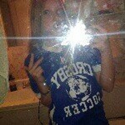 Profile Picture of Bella Campbell (@bellacampbell13) on Twitter