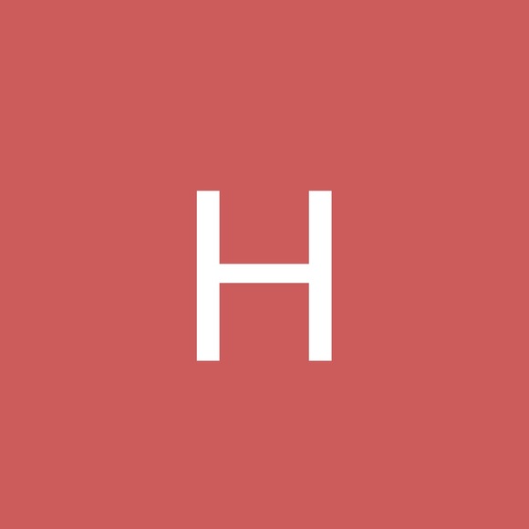 Profile Picture of Hayley smith (@haylsps) on Poshmark