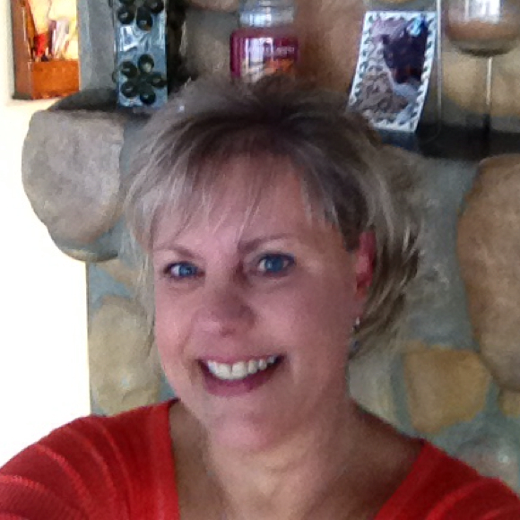 Profile Picture of Kim Dungan (@kimmied10) on Poshmark