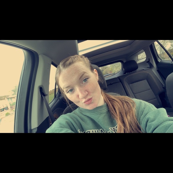 Profile Picture of Jojo Judlin (@jojo12729) on Poshmark