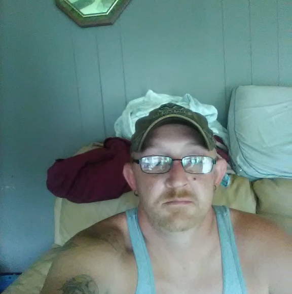 Profile Picture of Steven Bobo (@stevenbobo) on Poshmark