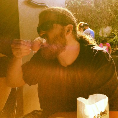 Profile Picture of Jeff Ewing (@ChamelnJeff) on Twitter
