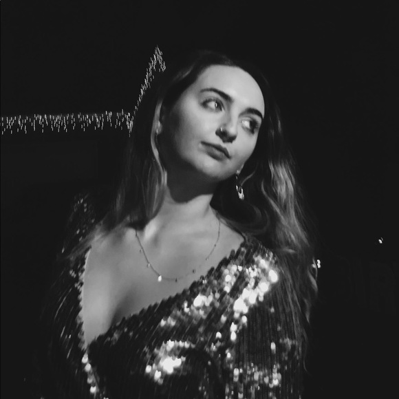 Profile Picture of Madeline Phillips (@madelinephil933) on Poshmark