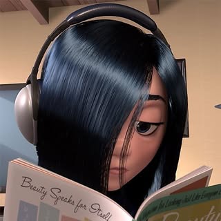 Profile Picture of Violet 🪬 (@violet.crain) on Instagram