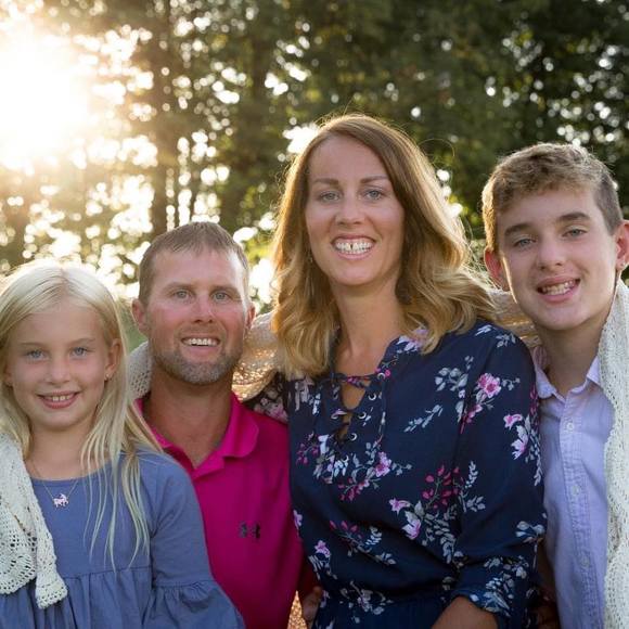 Profile Picture of Rachel Knowlton (@rachelc2198) on Poshmark